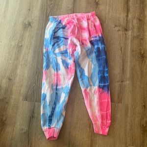 Carmar tie dye sweats!